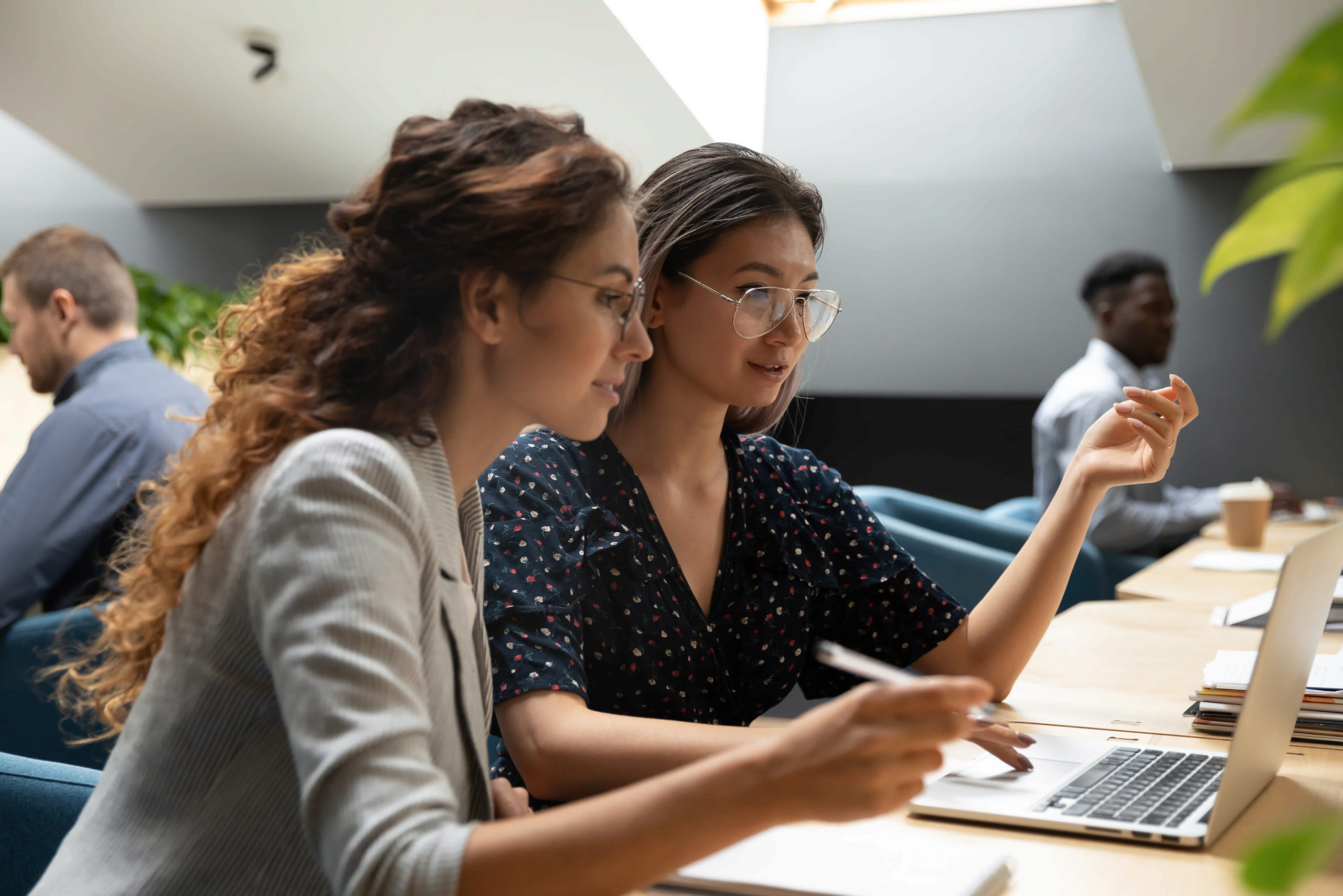 Digital education – The future of education can only be digital. Digital education whitepaper – explore the future of education