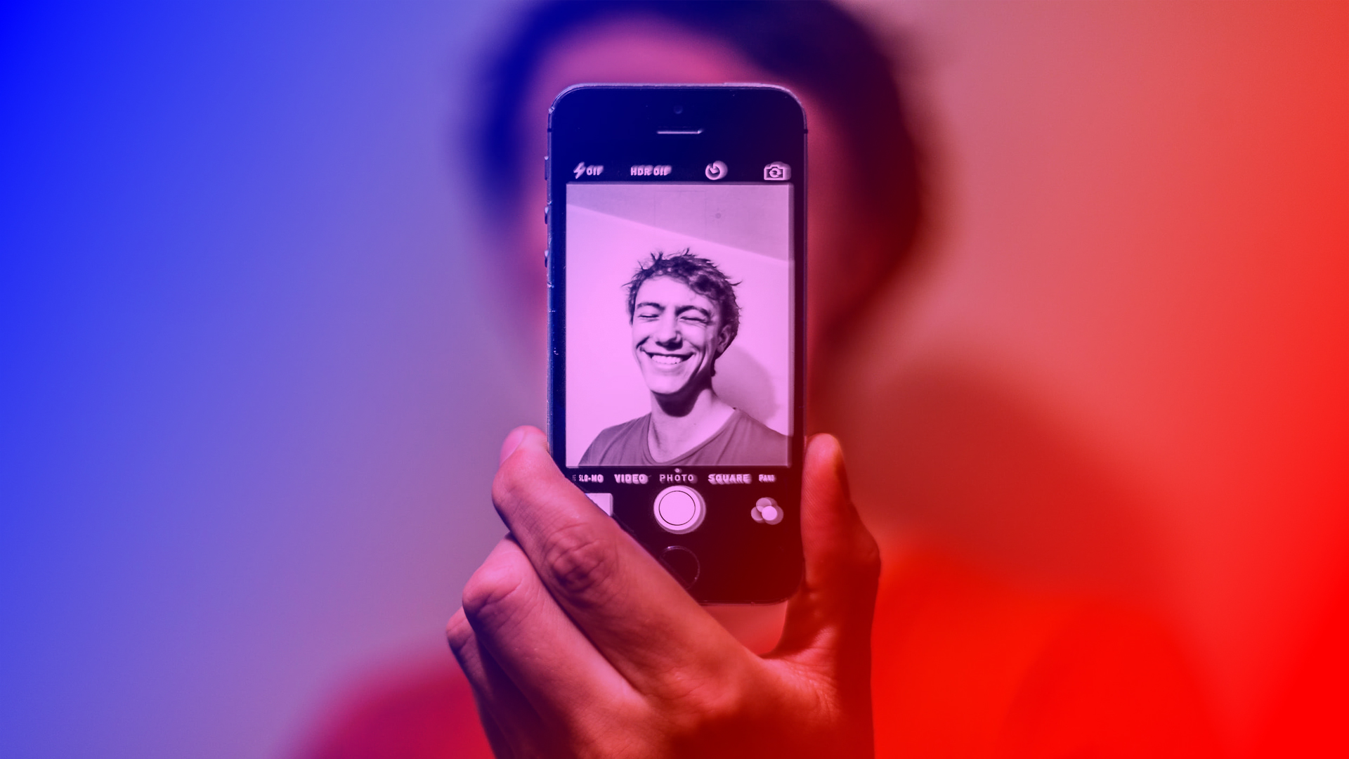 Corporate influencer marketing is increasingly blurring the line between personal and professional. An asset to employers – corporate influencers often have a bigger social media following or find it easier to build their network as company ambassadors.