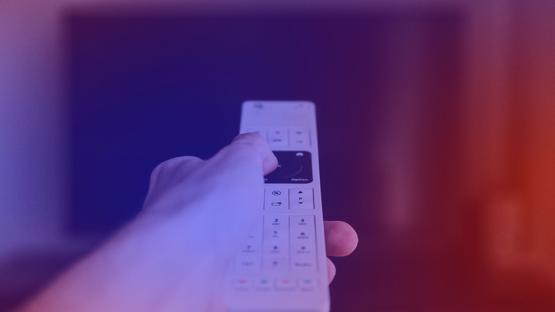 CTV Marketing wird immer wichtiger. CTV Marketing: Beispielbild einer TV-Fernbedienung.