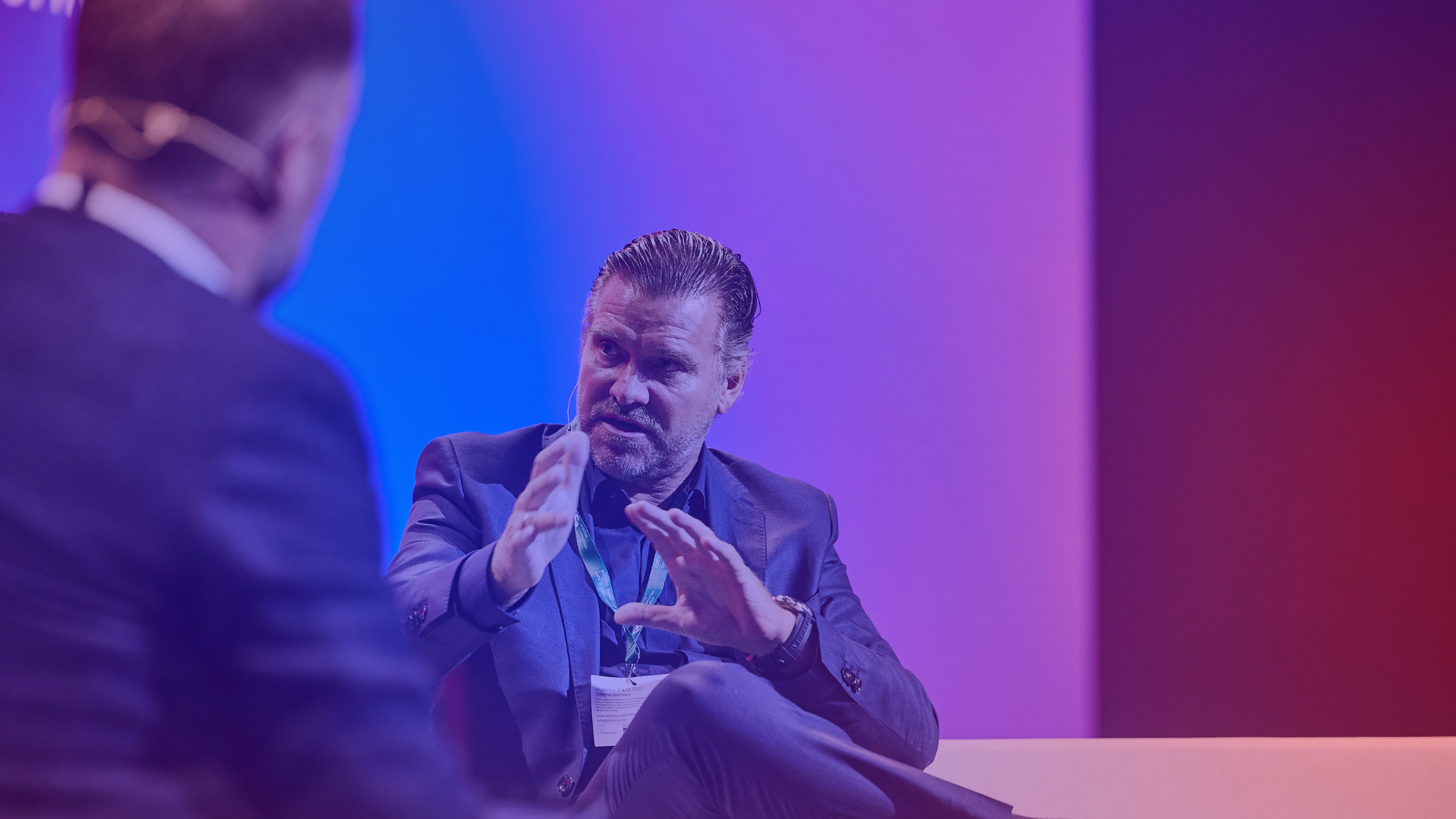 Porträt von Malte Hildebrandt, Geschäftsführer von Screenforce, zu seinem Interview über Förderung im Qualitätsjournalismus 