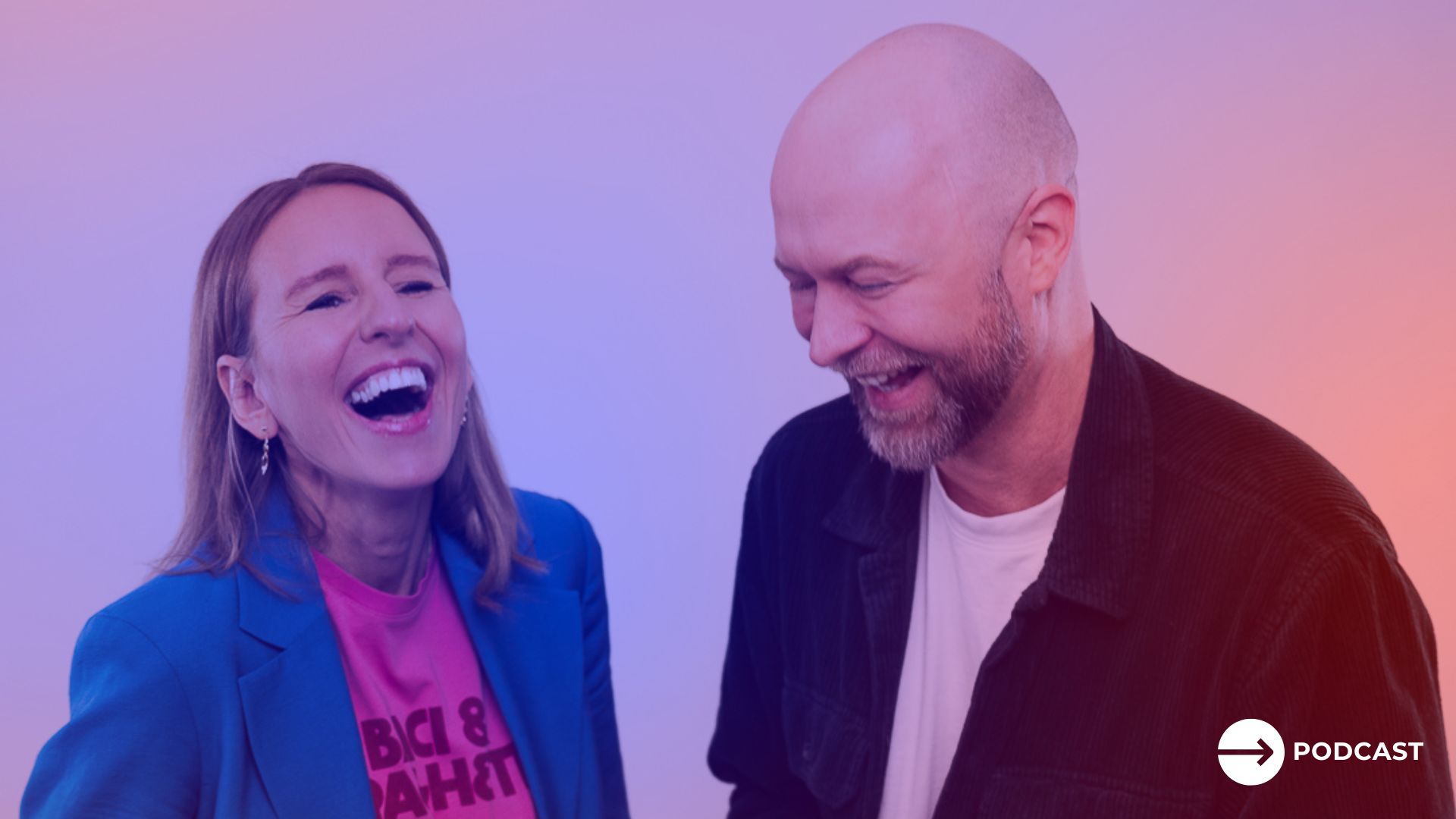 Social Media Schau: Hosts Verena Gründel und Nemo Tronnier  