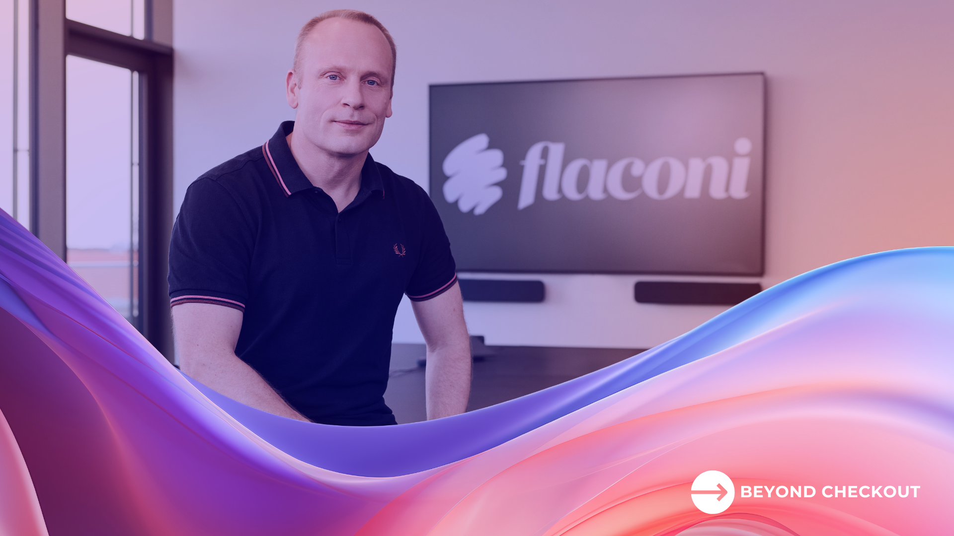Headshot of Bastian Siebers, CEO of flaconi, who shares insights into success in the AI era.  